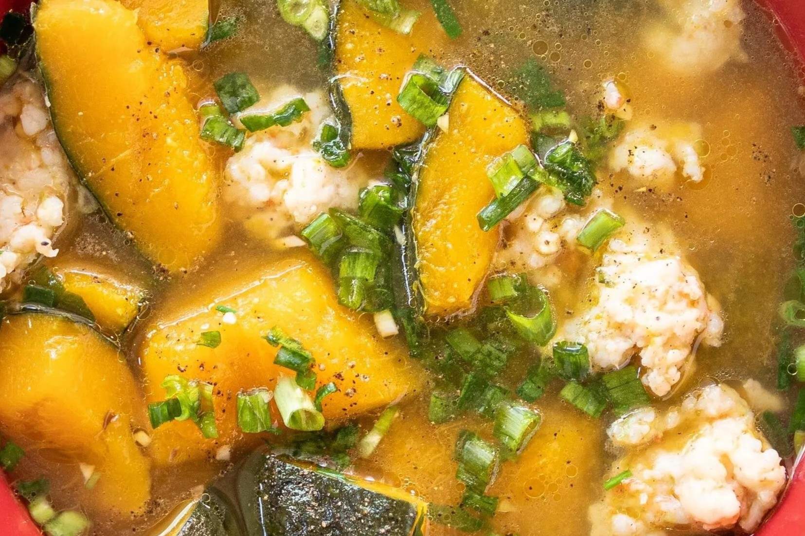 vietnamese-kabocha-pumpkin-soup-with-shrimp-canh-bi-do-nau-tom-recipe